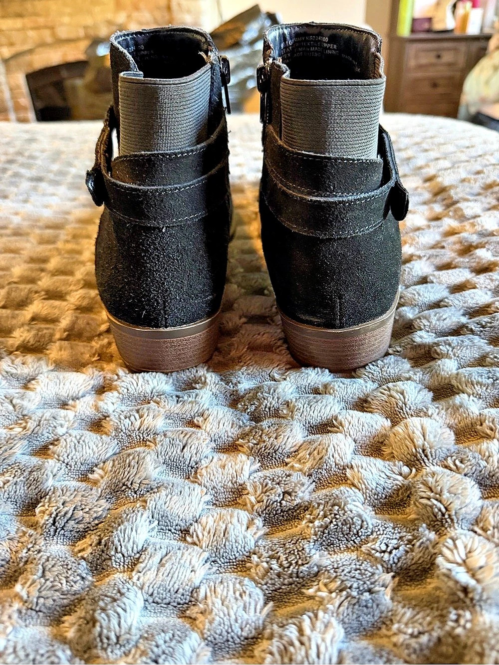 Kensie Gemmy Black Ankle Boots - Picture 5 of 7